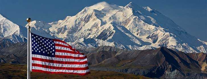 Mount McKinley, with US Flag at Eielson Visitor Center (5300913475)